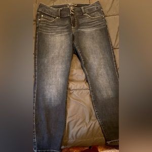 Torrid jeans great condition